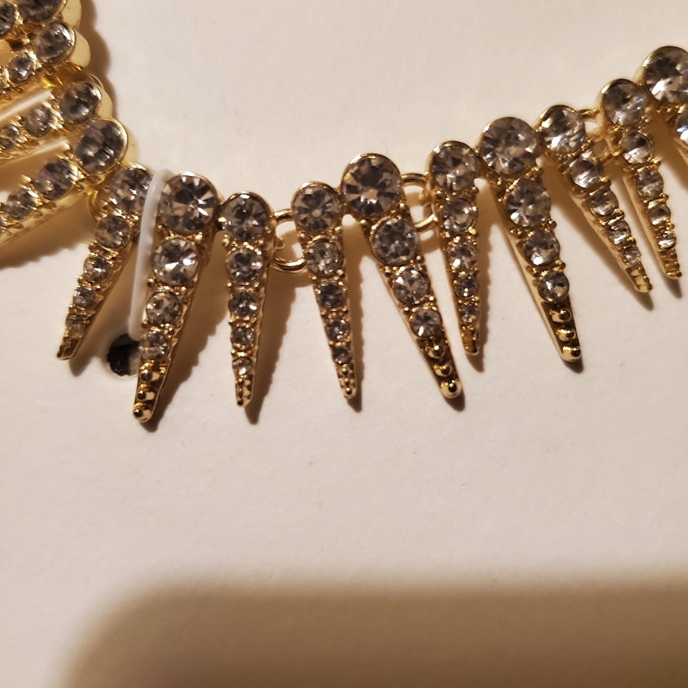 Express Necklace - Picture 3 of 5